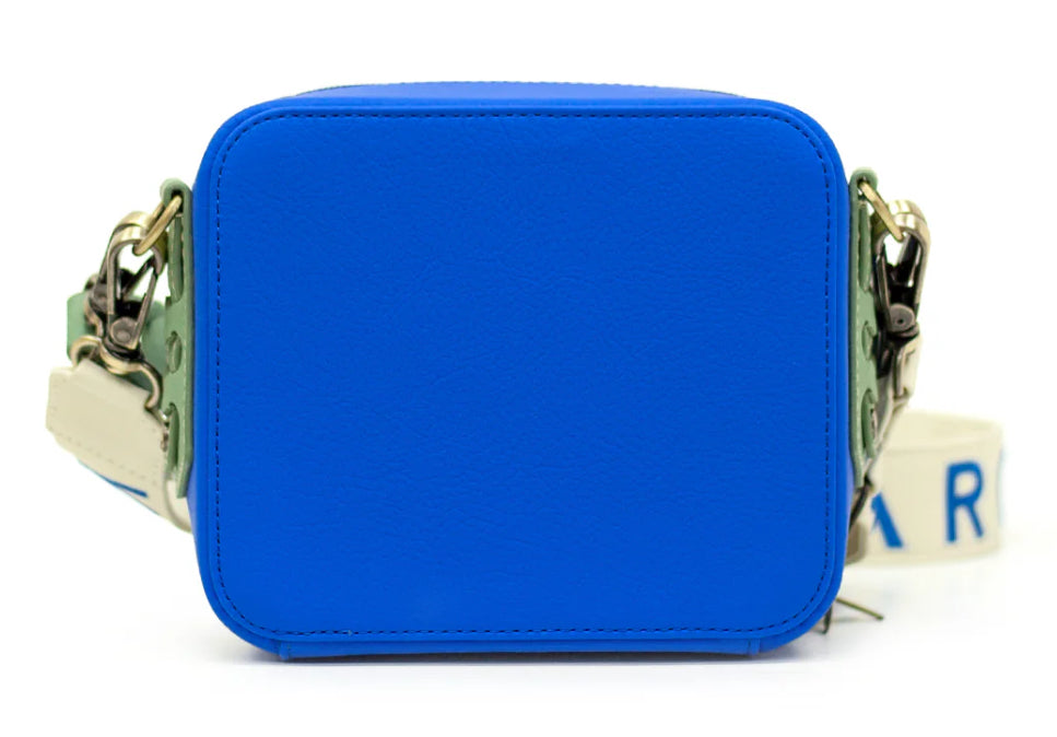 Parchita Flora Petit Blue Sapphire